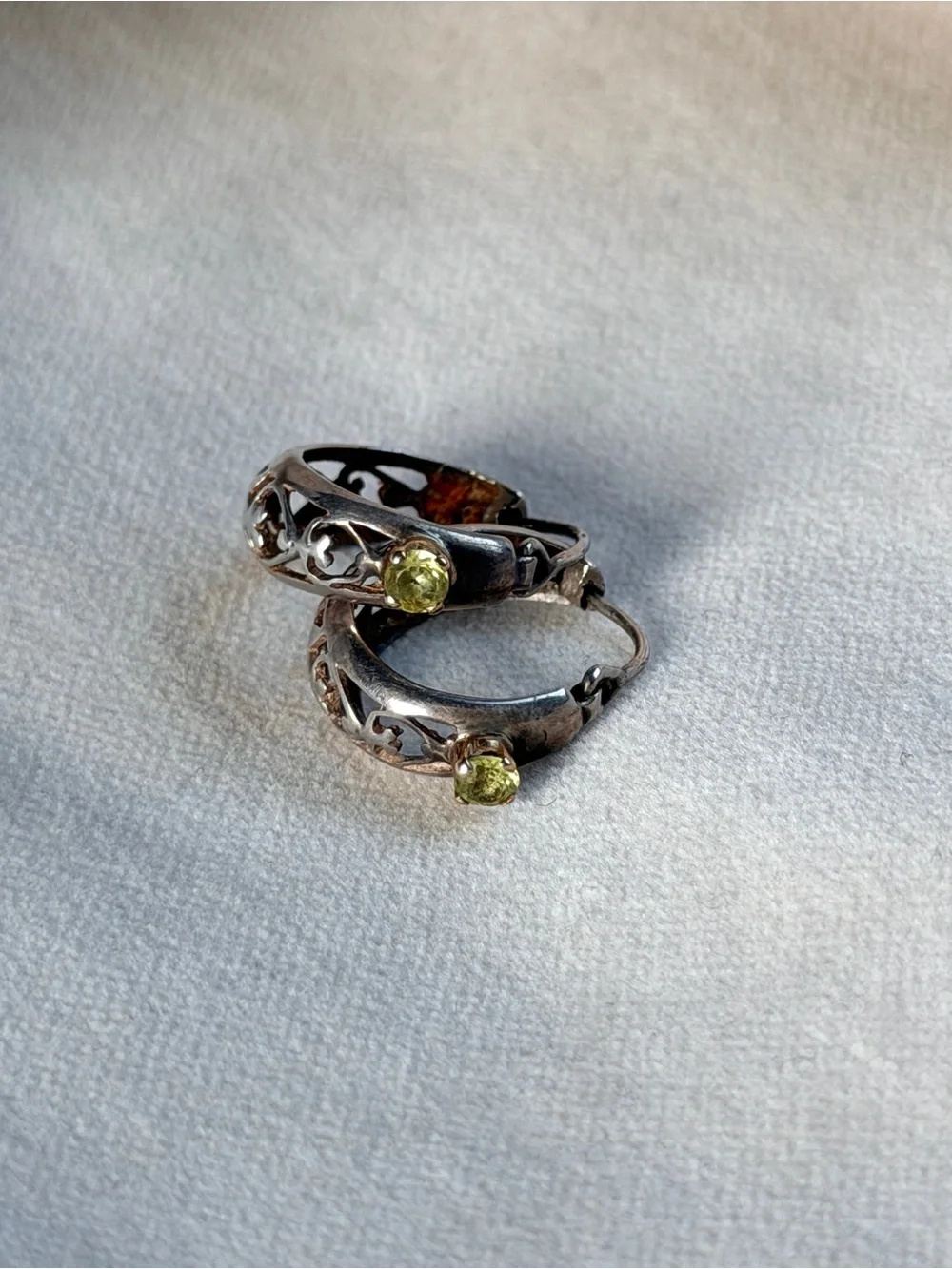 N/A beautiful filigree